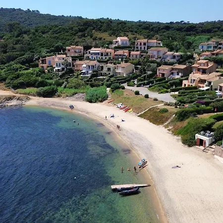 Triplex Les Pieds Dans L'eau Cap Camarat Διαμέρισμα *